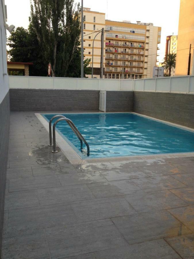 גאנדיה Apartamento Cala Blanca Solo Familias מראה חיצוני תמונה